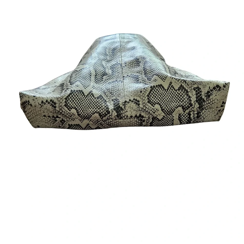 Loft Versa Grey Snakeskin Genuine Leather Oversized Frame Clutch Bag